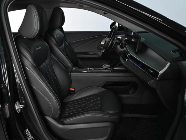 Chery Arrizo 8 с пробегом 2023 года, цена 2 099 000 рублей, 70025 км, седан, Автокод Объявления