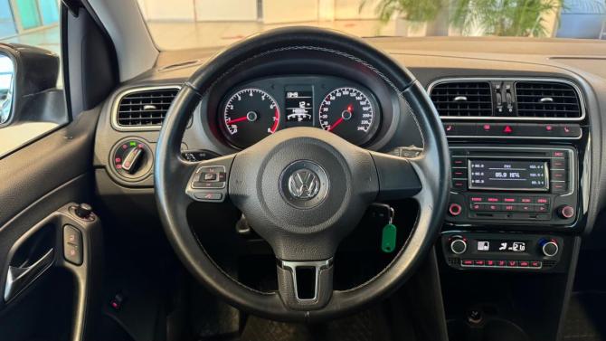 Volkswagen Polo V с пробегом 2014 года, цена 730 000 рублей, 148865 км, седан, Автокод Объявления