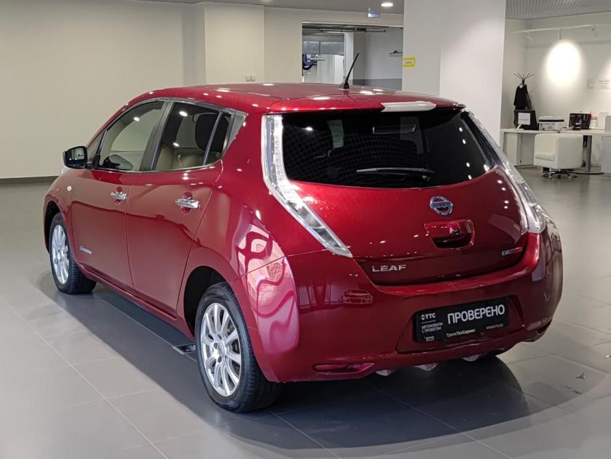 Nissan Leaf I (ZE0/AZE0) Казань  - изображение 8