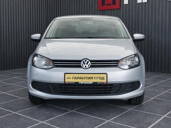 Volkswagen Polo V Рестайлинг с пробегом 2015 года, цена 977 000 рублей, 111947 км, седан, Автокод Объявления