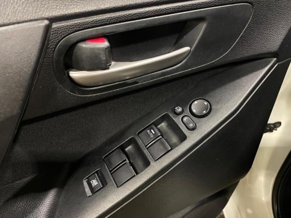Mazda 3 II (BL) Рестайлинг с пробегом 2011 года, цена 900 000 рублей, 230572 км, седан, Автокод Объявления