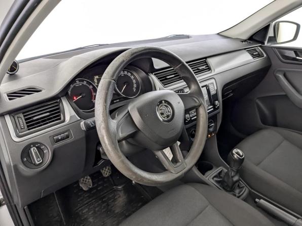 Skoda Rapid I Рестайлинг с пробегом 2019 года, цена 760 000 рублей, 205110 км, лифтбек, Автокод Объявления