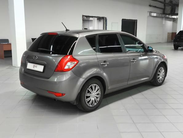 Kia Ceed I Рестайлинг с пробегом 2010 года, цена 599 000 рублей, 156573 км, хэтчбек, Автокод Объявления