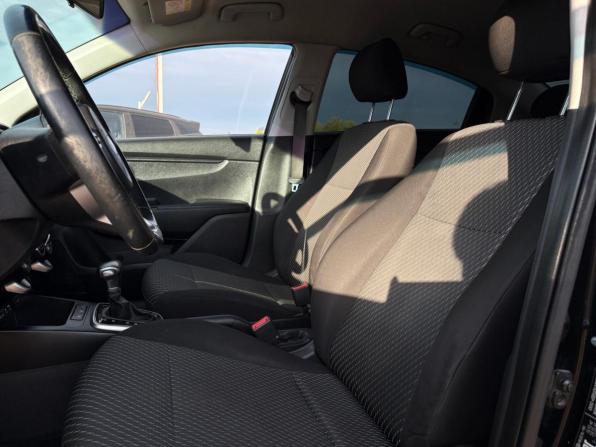 Kia Rio IV с пробегом 2018 года, цена 1 095 000 рублей, 200171 км, седан, Автокод Объявления
