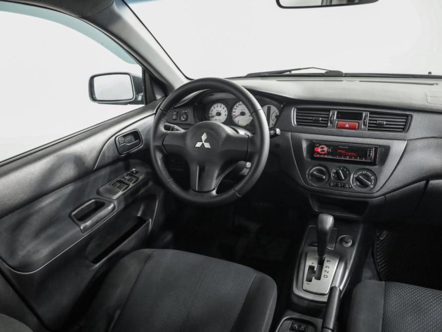 Mitsubishi Lancer IX Рестайлинг Санкт-Петербург  - изображение 9
