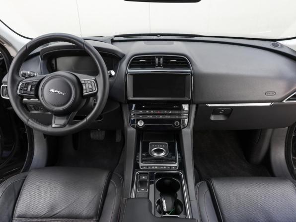 Jaguar F-Pace I с пробегом 2016 года, цена 2 750 000 рублей, 148325 км, внедорожник, Автокод Объявления