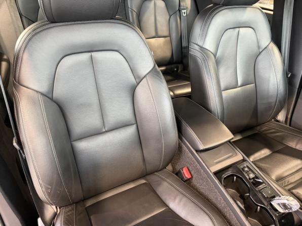 Volvo XC40 I с пробегом 2021 года, цена 3 175 900 рублей, 101849 км, внедорожник, Автокод Объявления