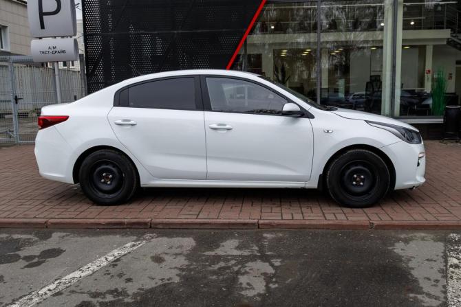 Kia Rio IV с пробегом 2019 года, цена 1 138 000 рублей, 129924 км, седан, Автокод Объявления