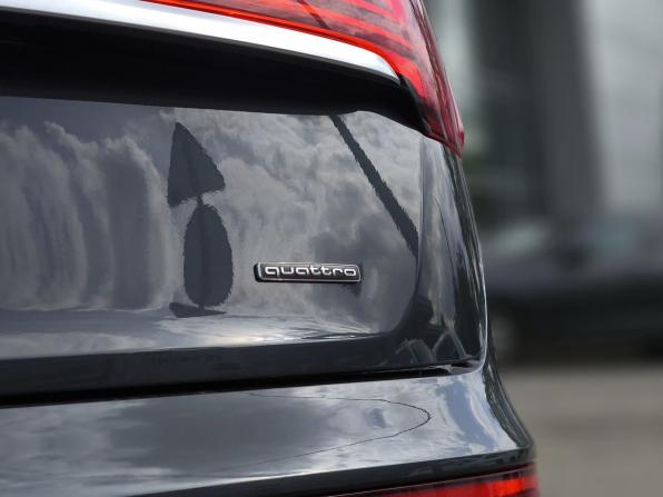 Audi Q5 II (FY) Рестайлинг с пробегом 2021 года, цена 4 236 000 рублей, 121290 км, внедорожник, Автокод Объявления