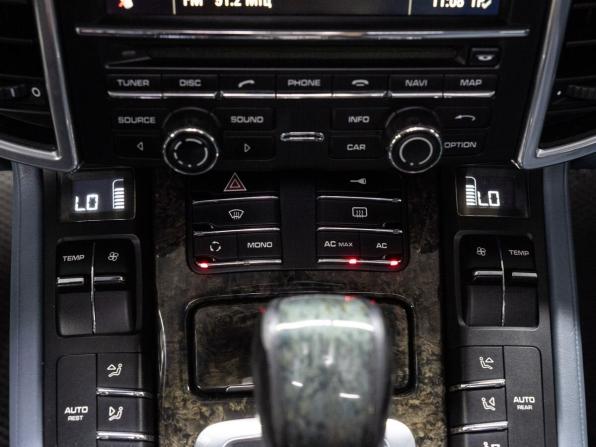 Porsche Cayenne II (958) с пробегом 2011 года, цена 2 369 000 рублей, 179069 км, внедорожник, Автокод Объявления