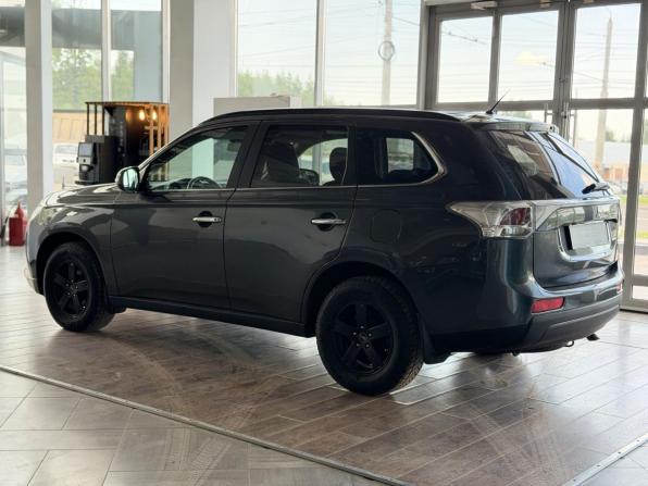 Mitsubishi Outlander III с пробегом 2013 года, цена 1 499 000 рублей, 299862 км, внедорожник, Автокод Объявления
