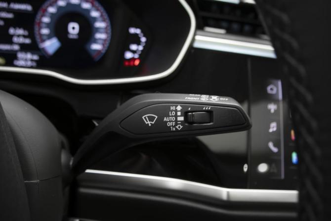 Audi Q3 II (F3) с пробегом 2023 года, цена 3 990 000 рублей, 37652 км, внедорожник, Автокод Объявления