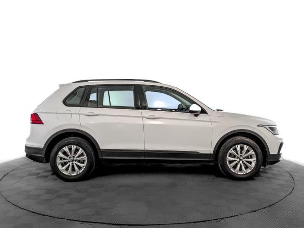 Volkswagen Tiguan II Рестайлинг с пробегом 2021 года, цена 2 700 000 рублей, 73888 км, внедорожник, Автокод Объявления