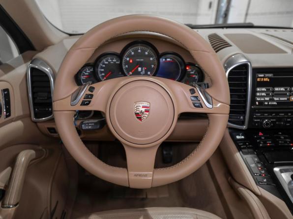 Porsche Cayenne II (958) с пробегом 2011 года, цена 1 895 000 рублей, 248920 км, внедорожник, Автокод Объявления
