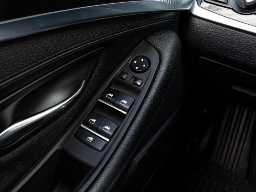 BMW 5 серии VI (F10/F11/F07) Рестайлинг Краснодар  - изображение 18