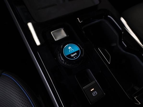 Volkswagen Tavendor I Рестайлинг с пробегом 2026 года, цена 5 750 000 рублей, 50 км, внедорожник, Автокод Объявления