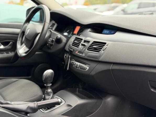 Renault Laguna III с пробегом 2008 года, цена 615 000 рублей, 200794 км, лифтбек, Автокод Объявления