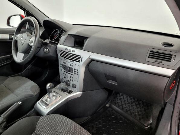 Opel Astra H Рестайлинг с пробегом 2011 года, цена 630 000 рублей, 150665 км, хэтчбек, Автокод Объявления