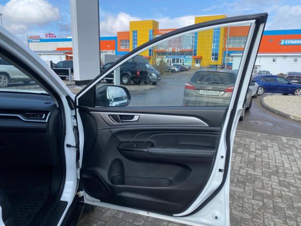 Haval M6 II с пробегом 2024 года, цена 1 900 000 рублей, 14654 км, внедорожник, Автокод Объявления