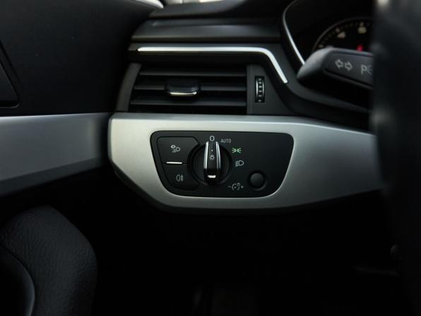 Audi A4 V (B9) с пробегом 2018 года, цена 2 185 000 рублей, 147232 км, седан, Автокод Объявления