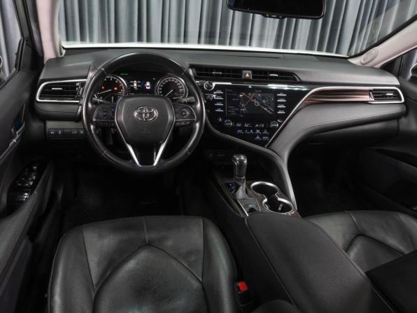Toyota Camry VIII (XV70) с пробегом 2018 года, цена 2 675 000 рублей, 143721 км, седан, Автокод Объявления