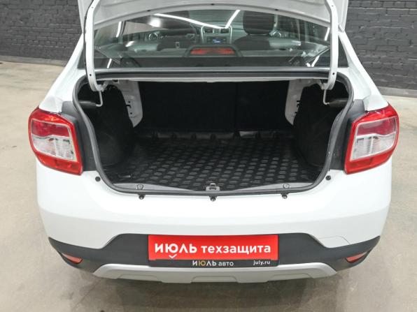 Renault Logan II Рестайлинг с пробегом 2021 года, цена 1 000 000 рублей, 59248 км, седан, Автокод Объявления