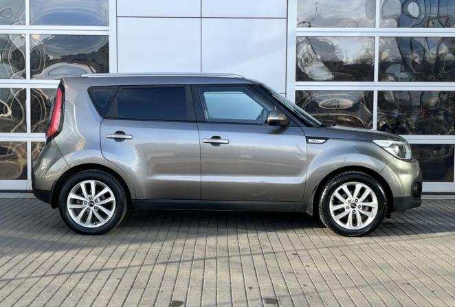 Kia Soul II Рестайлинг с пробегом 2017 года, цена 1 430 000 рублей, 153706 км, хэтчбек, Автокод Объявления