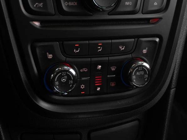 Opel Mokka I с пробегом 2013 года, цена 955 000 рублей, 224593 км, внедорожник, Автокод Объявления