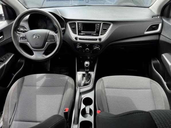 Hyundai Solaris II с пробегом 2019 года, цена 1 000 000 рублей, 319793 км, седан, Автокод Объявления
