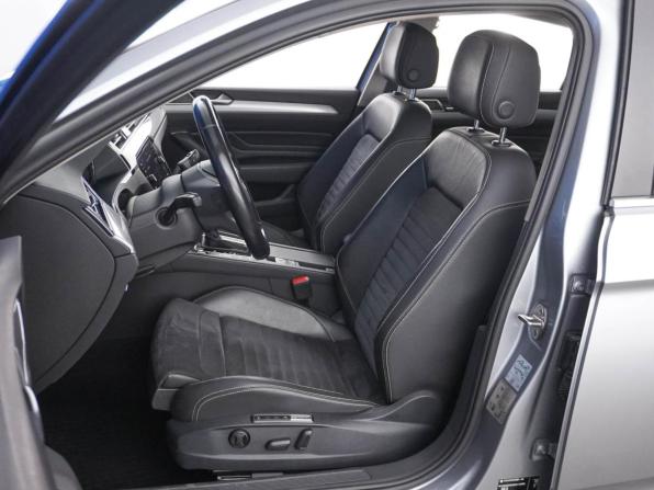Volkswagen Passat B8 Рестайлинг с пробегом 2020 года, цена 2 399 046 рублей, 165243 км, седан, Автокод Объявления