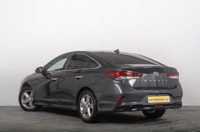 Hyundai Sonata VII (LF) Рестайлинг с пробегом 2018 года, цена 2 199 000 рублей, 71000 км, седан, Автокод Объявления