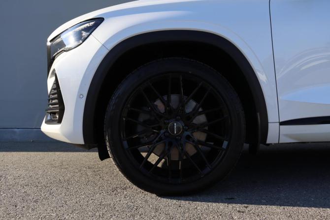 Geely Monjaro I с пробегом 2024 года, цена 3 350 000 рублей, 45500 км, внедорожник, Автокод Объявления