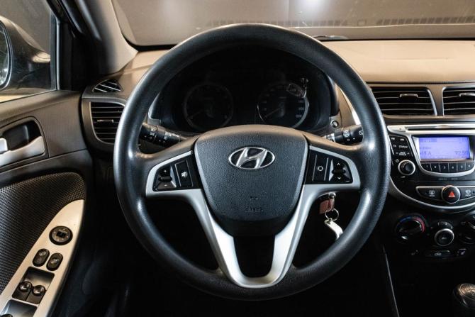 Hyundai Solaris I с пробегом 2014 года, цена 799 000 рублей, 182291 км, хэтчбек, Автокод Объявления