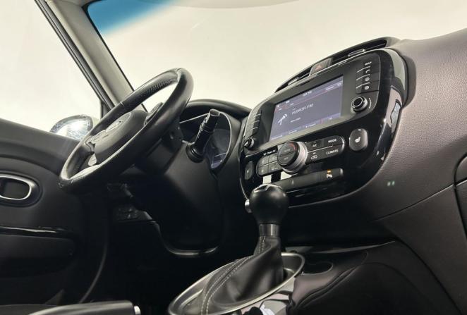 Kia Soul II Рестайлинг с пробегом 2017 года, цена 1 650 000 рублей, 43640 км, хэтчбек, Автокод Объявления