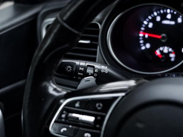 Kia Ceed III с пробегом 2021 года, цена 1 660 000 рублей, 91503 км, универсал, Автокод Объявления