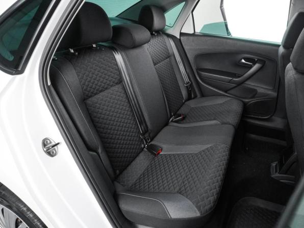 Volkswagen Polo V Рестайлинг с пробегом 2018 года, цена 1 119 000 рублей, 124054 км, седан, Автокод Объявления