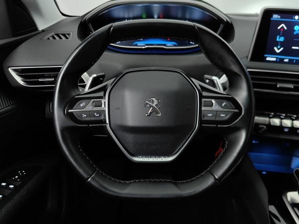 Peugeot 3008 II с пробегом 2019 года, цена 1 598 000 рублей, 168000 км, внедорожник, Автокод Объявления