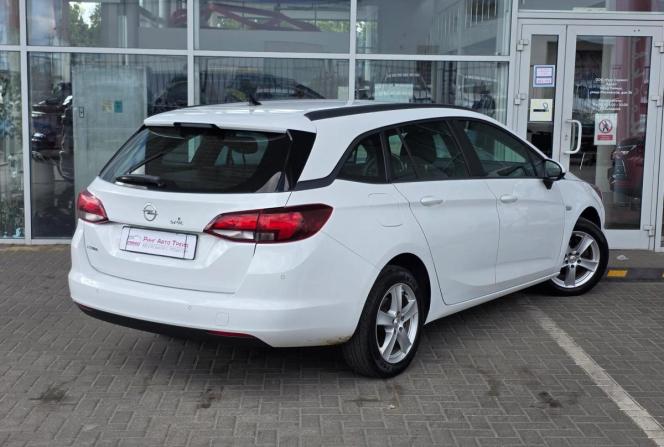 Opel Astra K с пробегом 2019 года, цена 1 399 000 рублей, 146000 км, универсал, Автокод Объявления