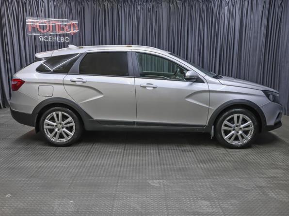 Lada (ВАЗ) Vesta I с пробегом 2018 года, цена 949 000 рублей, 126500 км, универсал, Автокод Объявления