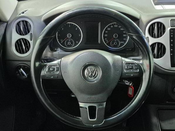 Volkswagen Tiguan I Рестайлинг с пробегом 2011 года, цена 960 000 рублей, 293000 км, внедорожник, Автокод Объявления
