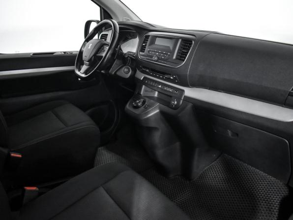 Peugeot Traveller I с пробегом 2018 года, цена 2 550 000 рублей, 123000 км, минивэн, Автокод Объявления