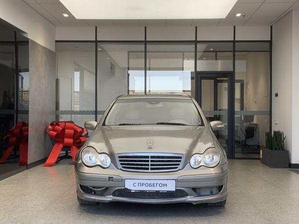 Mercedes-Benz C-Класс II (W203) Рестайлинг с пробегом 2004 года, цена 510 000 рублей, 295000 км, седан, Автокод Объявления