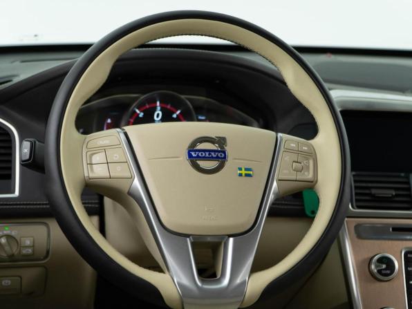 Volvo XC60 I Рестайлинг с пробегом 2015 года, цена 2 545 055 рублей, 189208 км, внедорожник, Автокод Объявления