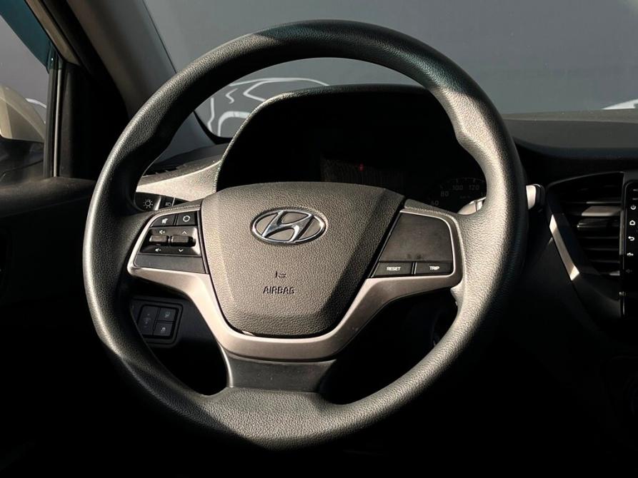 Hyundai Solaris II Санкт-Петербург  - изображение 19