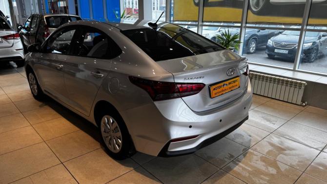 Hyundai Solaris II с пробегом 2018 года, цена 1 405 000 рублей, 73846 км, седан, Автокод Объявления