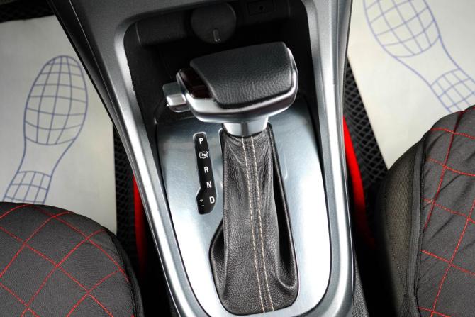 Opel Astra J Рестайлинг с пробегом 2012 года, цена 889 000 рублей, 259000 км, седан, Автокод Объявления