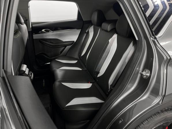 Geely Coolray I Рестайлинг с пробегом 2023 года, цена 2 414 900 рублей, 9776 км, внедорожник, Автокод Объявления