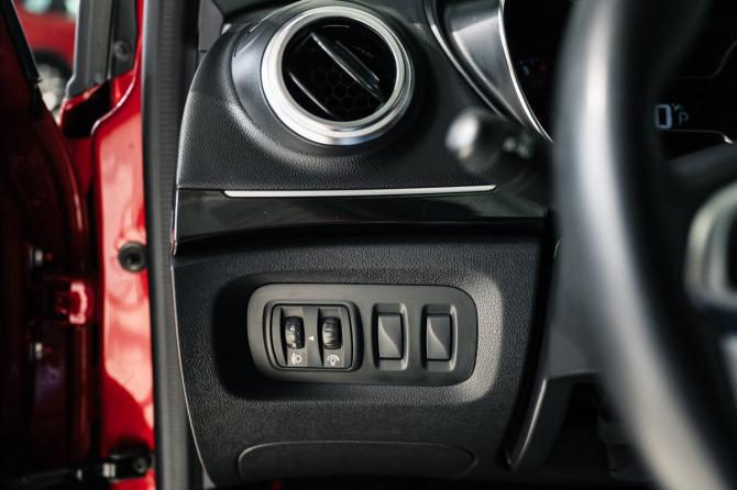 Renault Kaptur I Рестайлинг с пробегом 2021 года, цена 1 200 000 рублей, 145432 км, внедорожник, Автокод Объявления