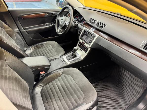 Volkswagen Passat B7 с пробегом 2011 года, цена 899 000 рублей, 209683 км, седан, Автокод Объявления