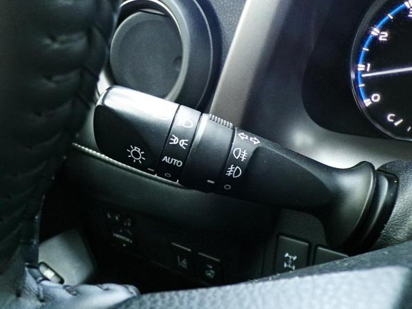 Toyota RAV4 IV (XA40) Рестайлинг с пробегом 2016 года, цена 2 575 000 рублей, 142417 км, внедорожник, Автокод Объявления